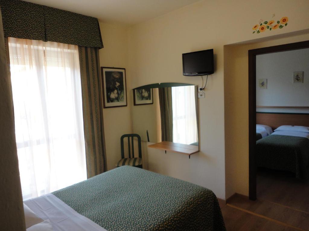 Hotel Mariani Lido di Camaiore Room photo