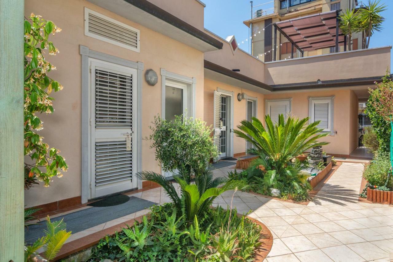 Hotel Mariani Lido di Camaiore Exterior photo